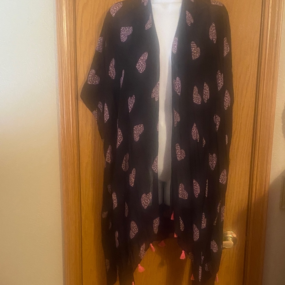 Cato Black and Pink Heart Patterned Kimono
